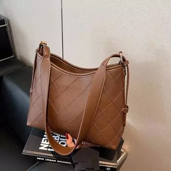 Tote bag women s new simple casual chain underarm bag fashionable shoulder messenger bag