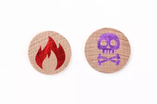 TOYGER Poison Burn 2 также совместим с маркерами карточек Pokemon, деревянными, деталями,