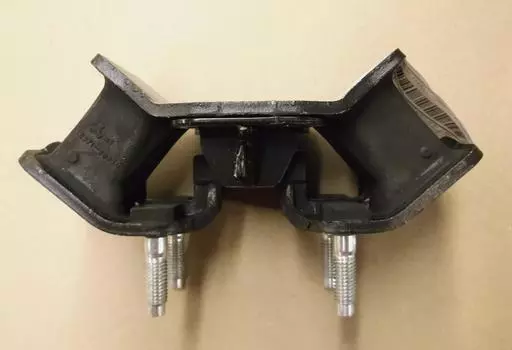 Toyota 12371-50060 Lexus LS400 1995-2000 КРЕПЛЕНИЕ КОРОБКИ ПЕРЕДАЧ Изолятор Оригинал