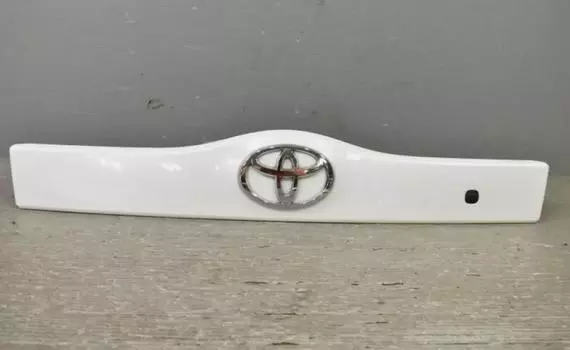 Toyota 76801-47060-B0 PRIUS Garnish Sub Assy Back Door Outside OEM Genuine Parts