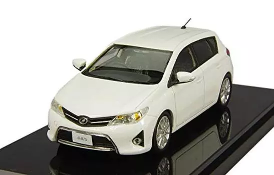 Toyota Auris 180G S Package Белый Перламутровый Кристаллический Блеск Готовый Продукт WIT S 1/43