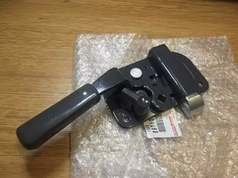 TOYOTA Genuine Back Door Lock Sub-Assembly 69310-90301 Land Cruiser