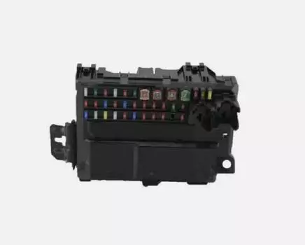 TOYOTA Genuine LS460 LS600h Fuse Relay Engine Room Junction Block 82720-50081