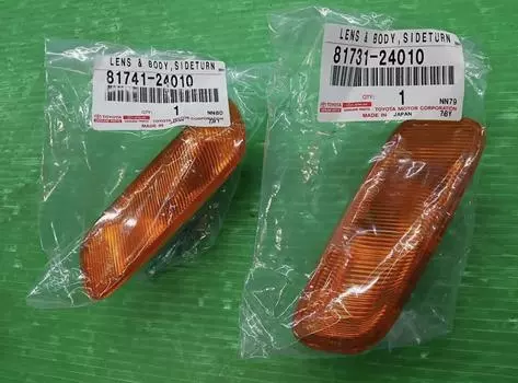 TOYOTA Genuine SOARER Side Turn Signal Lamp Lens 81741-24010 81731-24010