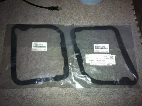 TOYOTA MR2 AW10 AW11 1984-1989 Задние фонари Прокладка Пара OEM 81554-17010 ПОДЛИННАЯ