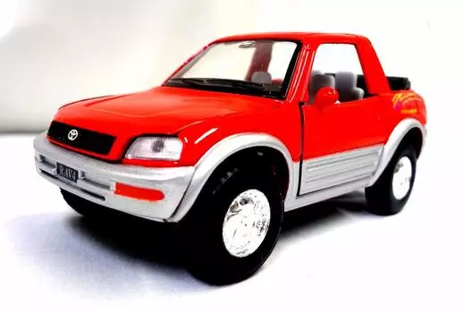 TOYOTA RAV 4 Toyota Love 4 Красный (Кинсмарт) 132