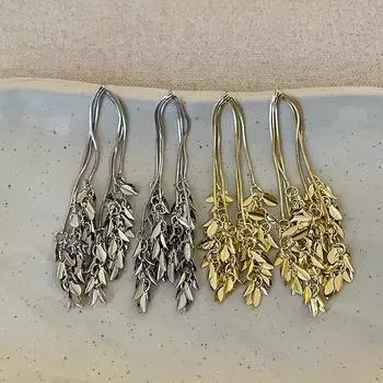 Тяжелая промышленность длинные пшеничные ушки кисточкой металлические серьги-гвоздики женские преувеличенная индивидуальность уникальный модный тренд универсальные серьги