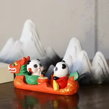 Традиционные украшения драконьих лодок Мультяшная драконья лодка Фигурка панды Мультяшная панда Поделки Рабочий стол красный