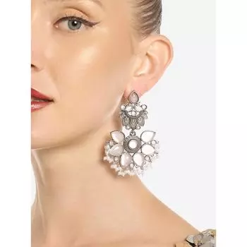 Традиционные женские серьги с подвесками из розового серебра с окисленными камнями и бусинами