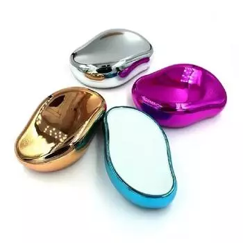 Трансграничное шлифовальное устройство для стекла. Нога, задняя часть лица. Ручное устройство для удаления волос. Устройство для удаления волос. Удобное и бережное отшелушивающее удаление волос. белый