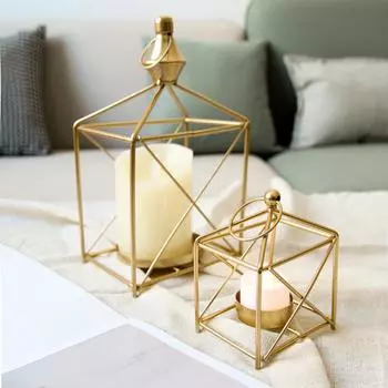 Трансграничный скандинавский домашний подсвечник, украшение для стола в гостиной, реквизит для свадебной фотографии, портативный металлический Square Small Size