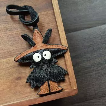 Трава и шляпа/кожа, сшитая вручную, зеркало заднего вида, подвеска для ключей от машины, сумка, женский черный модный брелок