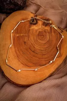 Трехцветное колье-цепочка с каменными деталями