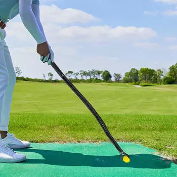 Тренажер для отработки ударов по мячу в гольфе, легкий вспомогательный тренажер для тренировок чёрный