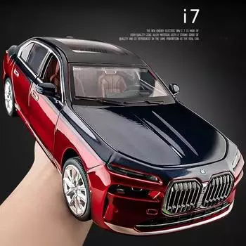Трендовая симуляция 1:24 BMW I7 G70 Модель легкосплавного автомобиля с коробкой для демонстрации коллекции Миниатюрный автомобиль для дома Декоративные украшения Детские игрушки Мужской автомобиль Подарок красный