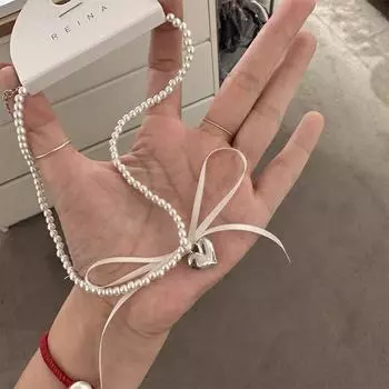 Трендовое женское ожерелье-чокер с бантом и ленточкой, элегантное ожерелье с подвеской в виде сердца и жемчуга, ювелирное украшение для свадебной вечеринки, подарок белый