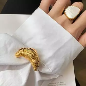 Трендовые Броши-круассаны для мужчин и женщин, металлические булавки для пар, позолоченные, серебряные, корейские, модные, винтажные, роскошные ювелирные изделия, подарки золотой