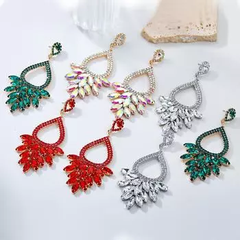 Трендовые серьги-цветы с бриллиантами 2024 года: Преувеличенные свадебные украшения в европейском и американском стиле зелёный