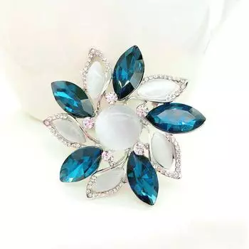 Trendy Sunflower Crystal Brooch Versatile Jacket Pin Cardigan Sweater Suit Corsage Women S Accessories