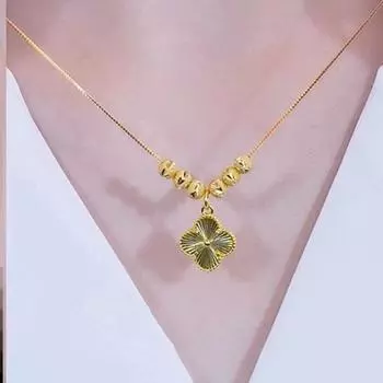Три жизни удачи Шести бусинное ожерелье из четырех листьев крокодила Женский темперамент Высококачественная цепь из четырех листьев крокодила из крокодиловой кожи