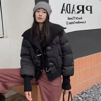 Трикотажная куртка-пуховик с большим отворотом, женская короткая, зимний тренд 2024 года, белая утепленная куртка на утином пуху с роговой пряжкой S