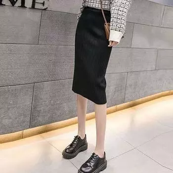 Трикотажная юбка осень-зима корейская версия студенческая юбка с высокой талией и разрезом для утягивания для детей S