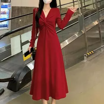 Трикотажное платье для женщин на весну и осень. Тонкая черная юбка с V-образным вырезом и небольшой плиссированной юбкой в стиле Хепберн. S чёрный