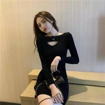 Трикотажное платье с пружинистой нижней юбкой и вырезом осенью и зимой L чёрный