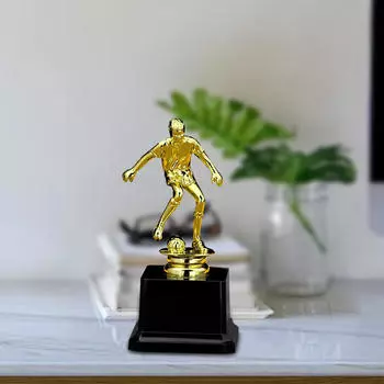 Трофей футбольного матча, золотой приз с подставкой, праздничный кубок, футбольное соревнование