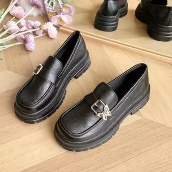 Туфли без застежек для женщин Осенняя женская обувь Повседневные кроссовки Оксфорды Универсальные мокасины с круглым носком и мехом Британский стиль Slip-on 40