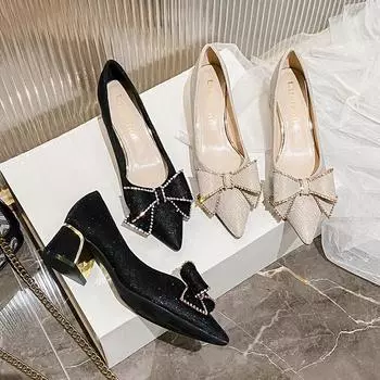 Туфли больших размеров для женщин, современные сексуальные туфли-лодочки, новые туфли для девушек с острым носком и высоким каблуком, свадебные туфли со стразами и бантом 35 бежевый