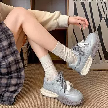 Туфли для папы на маленькой платформе в стиле ретро, женская, новинка 2025 года, весна-осень, легкая, увеличивающая рост, универсальная повседневная спортивная обувь 35 бежевый