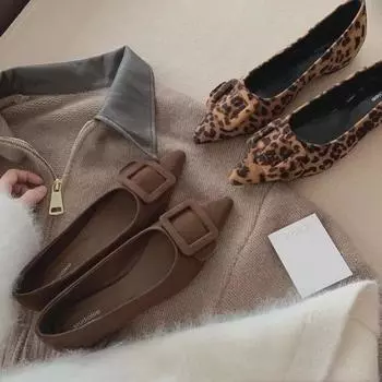 Туфли Grape Mom s 2024 из замши с острым носком и пряжкой 35 цветной печати леопарда