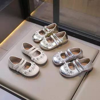 Туфли из кожи для девочек-одноклассниц с жемчугом Модные маленькие ароматные туфли принцессы с ветром Новые туфли для девочек с мягкой подошвой 23 серебряный