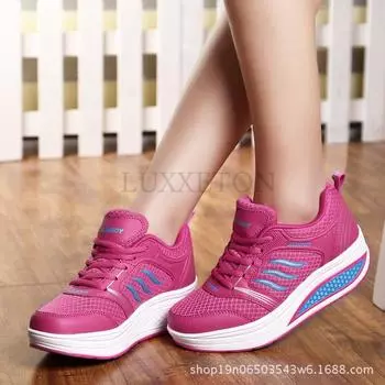 Туфли-качалки из кожи с сеткой, толстой подошвой, покатым каблуком и круглым носком. Удобная и дышащая повседневная и универсальная спортивная обувь. 35