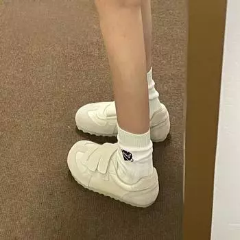 Туфли кремового цвета на липучке, белые, женские, новинка 2024 года, модные, повседневные, на плоской подошве, осенние, универсальные, добродетельные 35