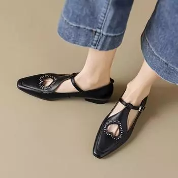 Туфли Мэри Джейн с ажурными стразами в форме сердца. Универсальные маленькие кожаные туфли. Туфли на плоской подошве с квадратным носком. 35 чёрный