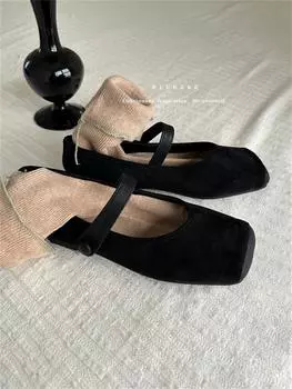 Туфли Мэри Джейн с квадратной головкой, женская обувь 2025 года, осень-зима, новые замшевые туфли с одним словом в стиле ретро, бархатные одинарные туфли 35 чёрный
