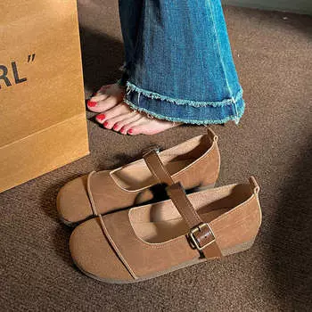 Туфли Мэри Джейн в стиле ретро с одним словом, женские туфли на плоской подошве, осень 2024 года, новые удобные и универсальные туфли для бабушек на мягкой подошве 35