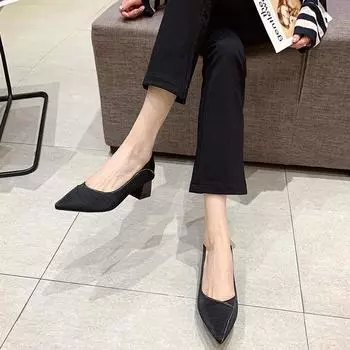 Туфли на грубом каблуке с острым носком весна 2025 года, супер-высокие каблуки, новые французские знаменитости, универсальные рабочие туфли 526-12 34 чёрный