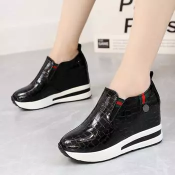 Туфли на каблуке Wegde для женщин, увеличивающие рост, кроссовки, мокасины, женские кроссовки на платформе, женская повседневная обувь из искусственной кожи 35 чёрный