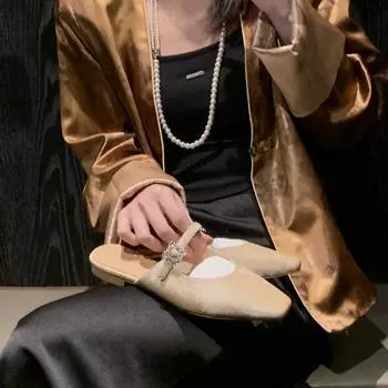 Туфли на низком каблуке с квадратным носком 35 чёрный