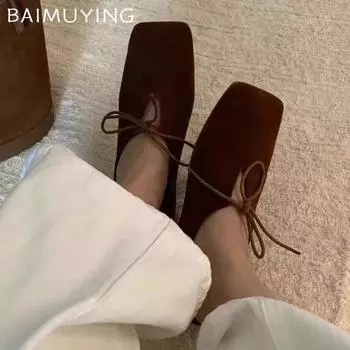 Туфли на плоской подошве с квадратным носком, замшевые туфли с бантом, новые зимние дизайнерские повседневные туфли 2024 года, трендовое платье для прогулок, модные женские туфли 35