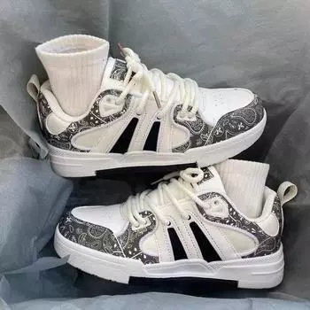 Туфли на плоской подошве в стиле ретро. Туфли для пар. Повседневная обувь для доски. 36