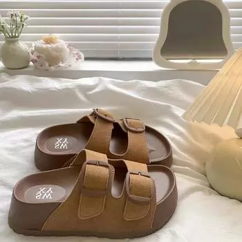 Туфли на толстой подошве для женщин 2025 Новые женские крутые шлепанцы для лета для улицы, пляжные сандалии с мягкой подошвой и круглым носком 35 коричневый
