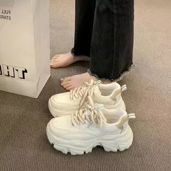 Туфли на толстой подошве с эффектом пота Женская обувь Весна и лето Сетчатая дышащая сотня с маленькими белыми туфлями Повседневная спортивная обувь 35