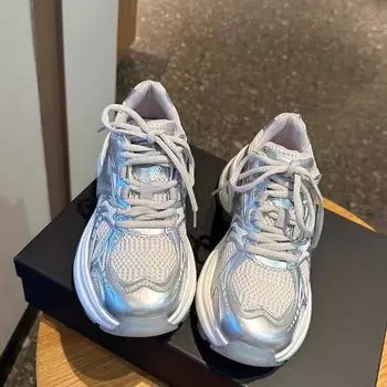 Туфли на толстой подошве серебристого цвета для папы, женские, весна-лето 2025, новые, дышащие, увеличивающие рост, знаменитости из Интернета, жареные, уличные, прилив, повседневная спортивная обувь 35 серебряный