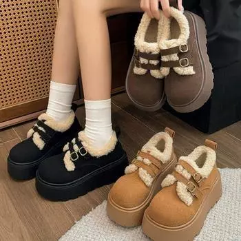 Туфли на толстой подошве, увеличивающие рост, пушистые туфли, женская зимняя одежда 2024 года, новые теплые туфли из бархата и хлопка на небольшой танкетке 35