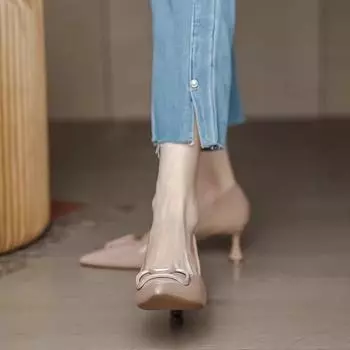 Туфли на высоком каблуке из лакированной кожи с V-образной пряжкой, женские туфли на тонком каблуке, новинка 2024 года, заостренная V-образная пряжка, неутомимые ноги, осенний темперамент, одиночные туфли для женщин 35