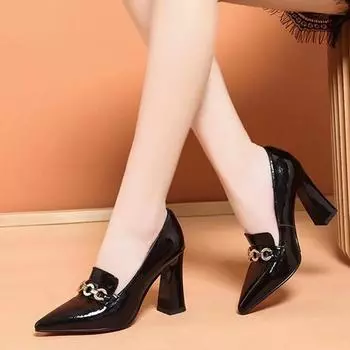 Туфли на высоком каблуке с острым носком женские туфли-лодочки черные лакированные туфли с цепочкой на квадратном каблуке Zapatos Mujer роскошные женские туфли 34 чёрный
